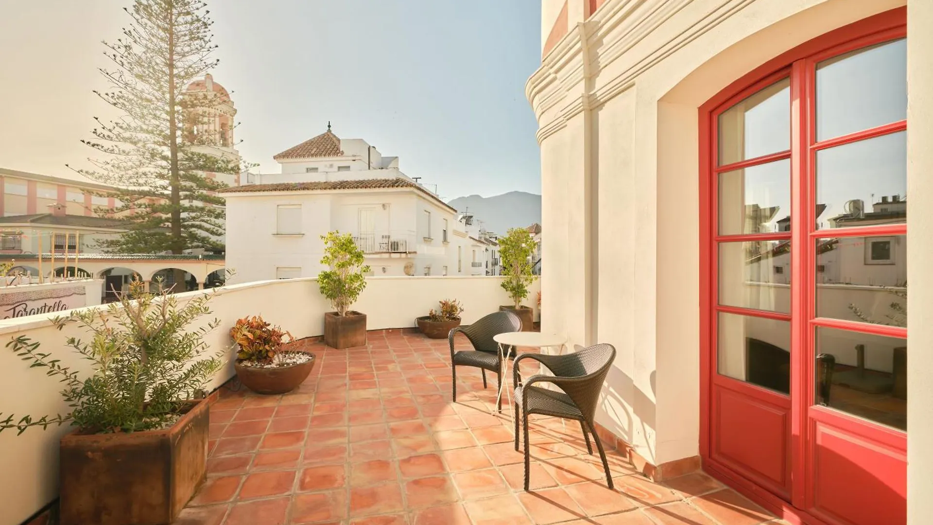 Hotel El Pilar Andalucia Эстепона