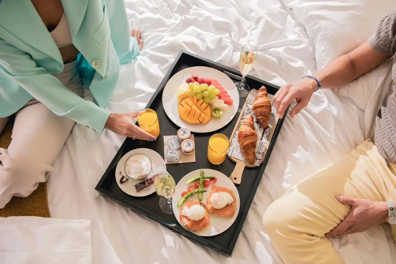 ****  Hotel El Pilar Andalucia Estepona Spanyolország